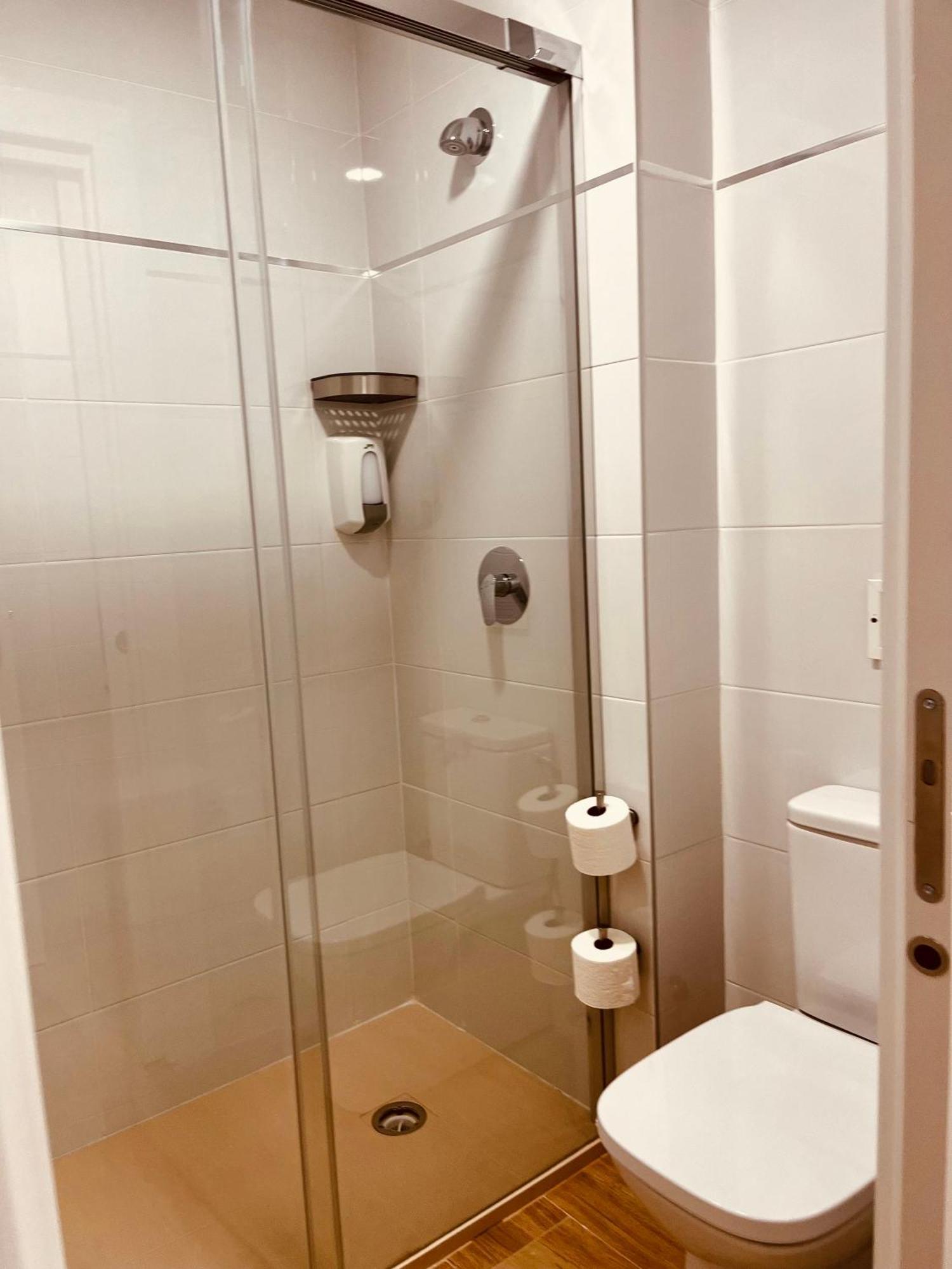Apartamentos San Nicolas 로그로노 외부 사진