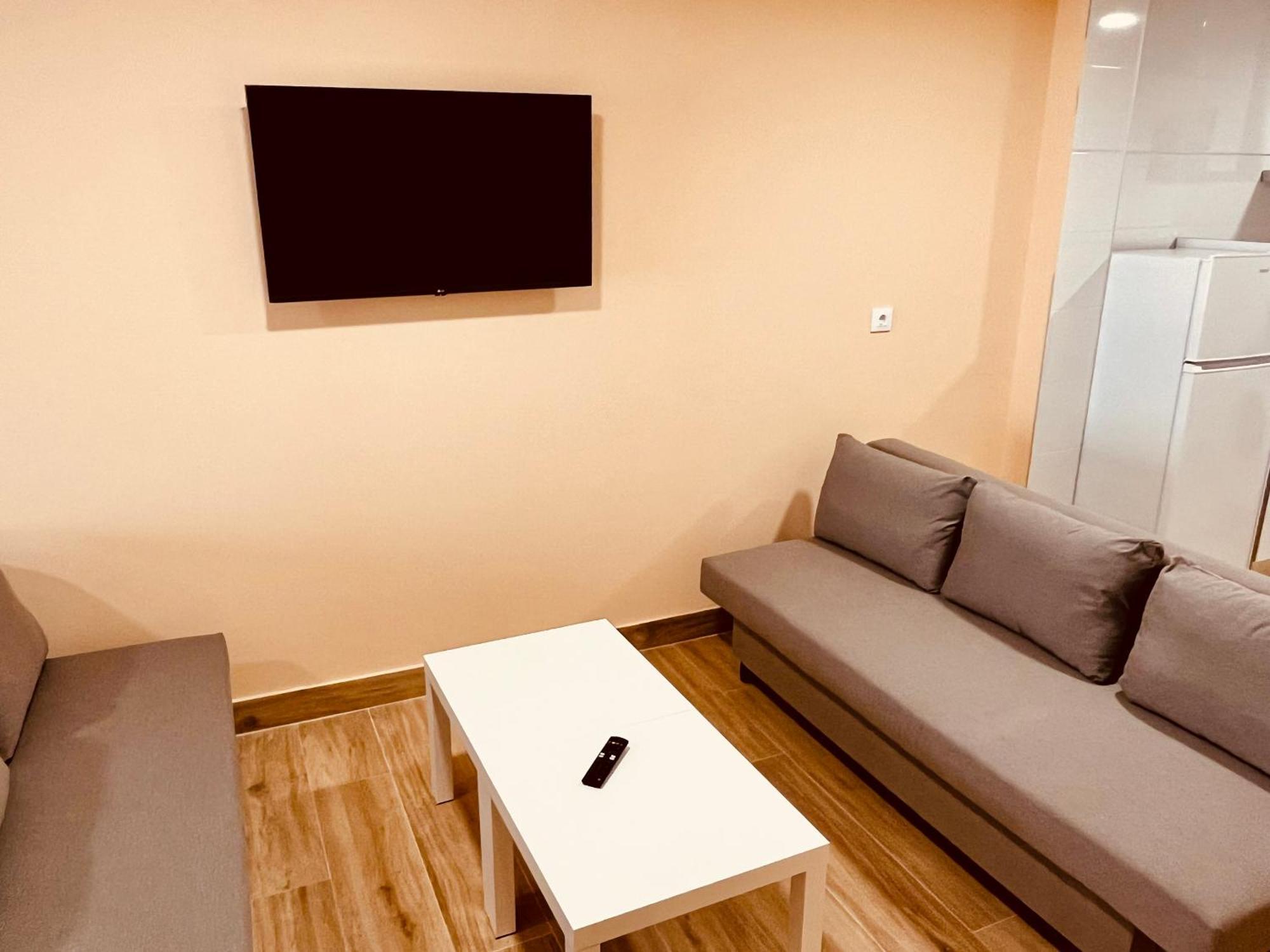 Apartamentos San Nicolas 로그로노 외부 사진