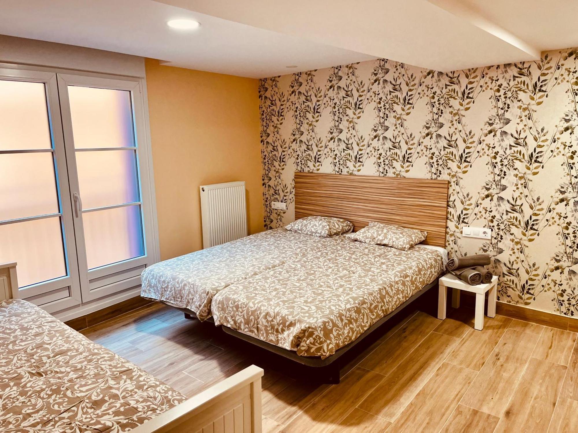 Apartamentos San Nicolas 로그로노 외부 사진