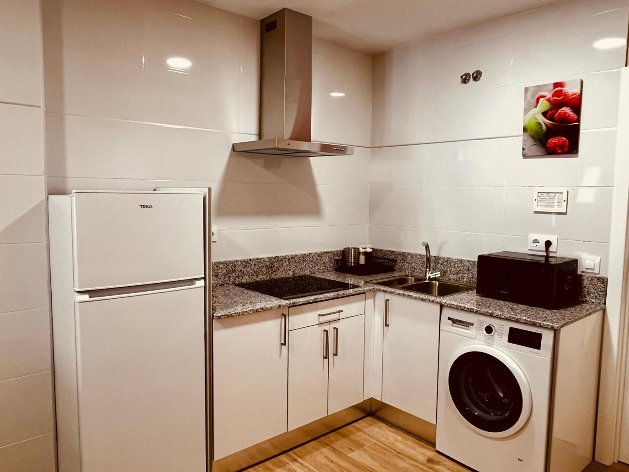 Apartamentos San Nicolas 로그로노 외부 사진