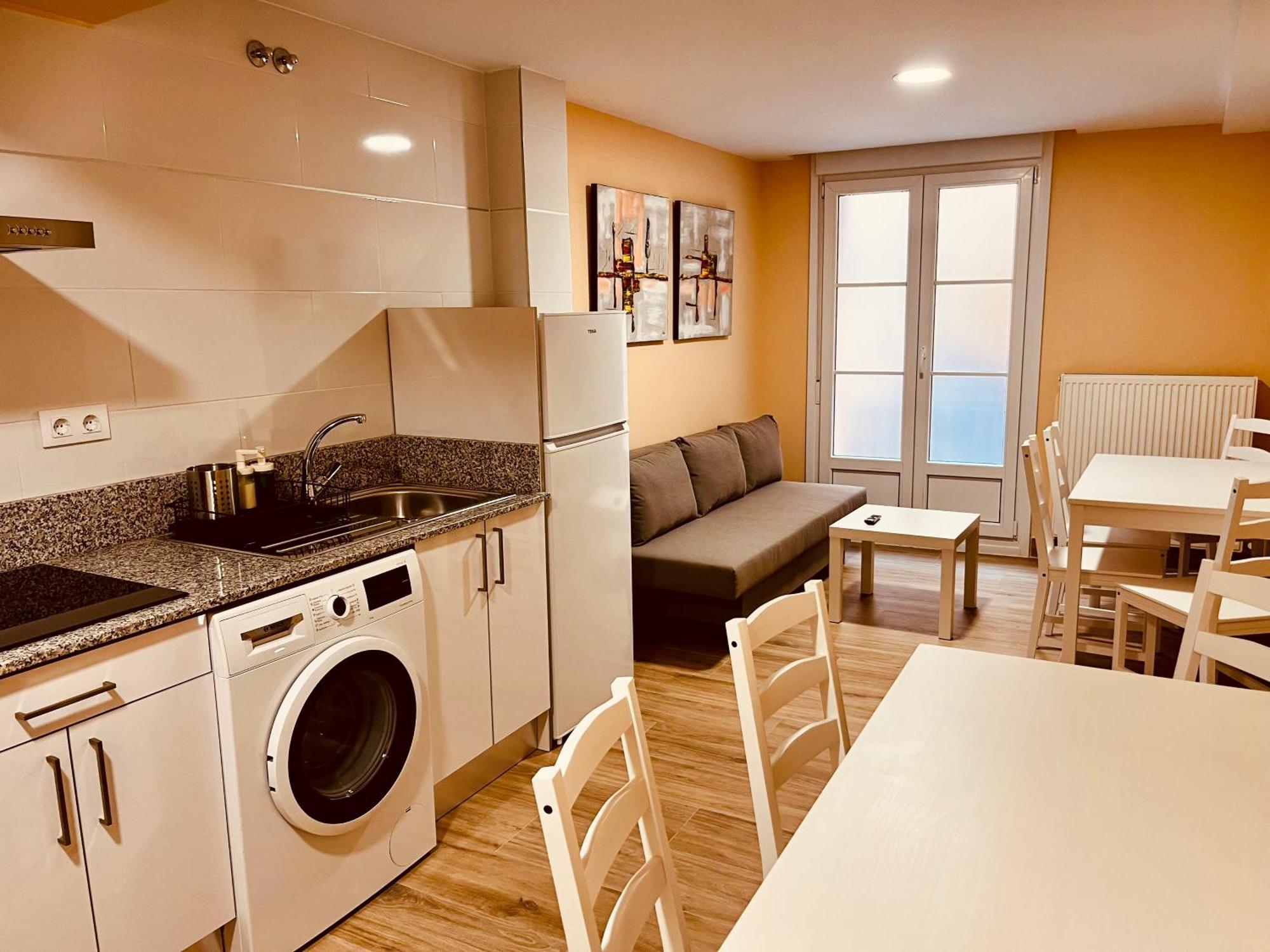 Apartamentos San Nicolas 로그로노 외부 사진