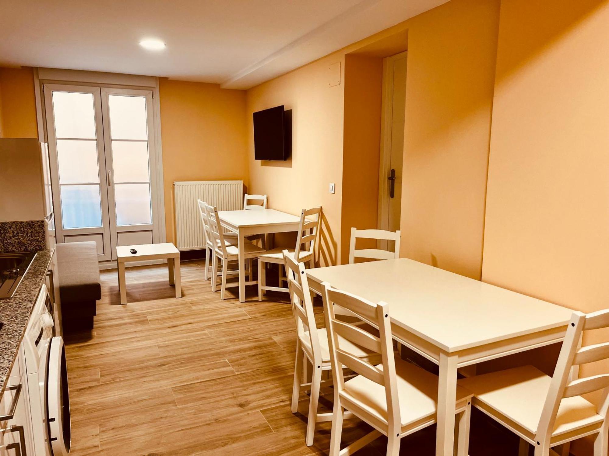 Apartamentos San Nicolas 로그로노 외부 사진