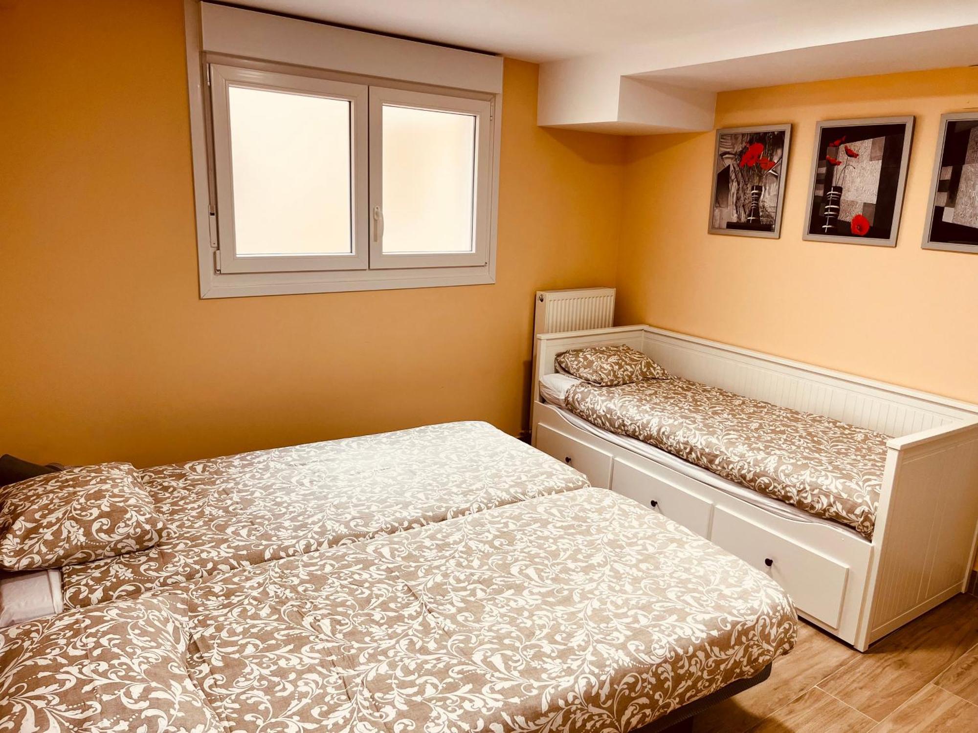 Apartamentos San Nicolas 로그로노 외부 사진