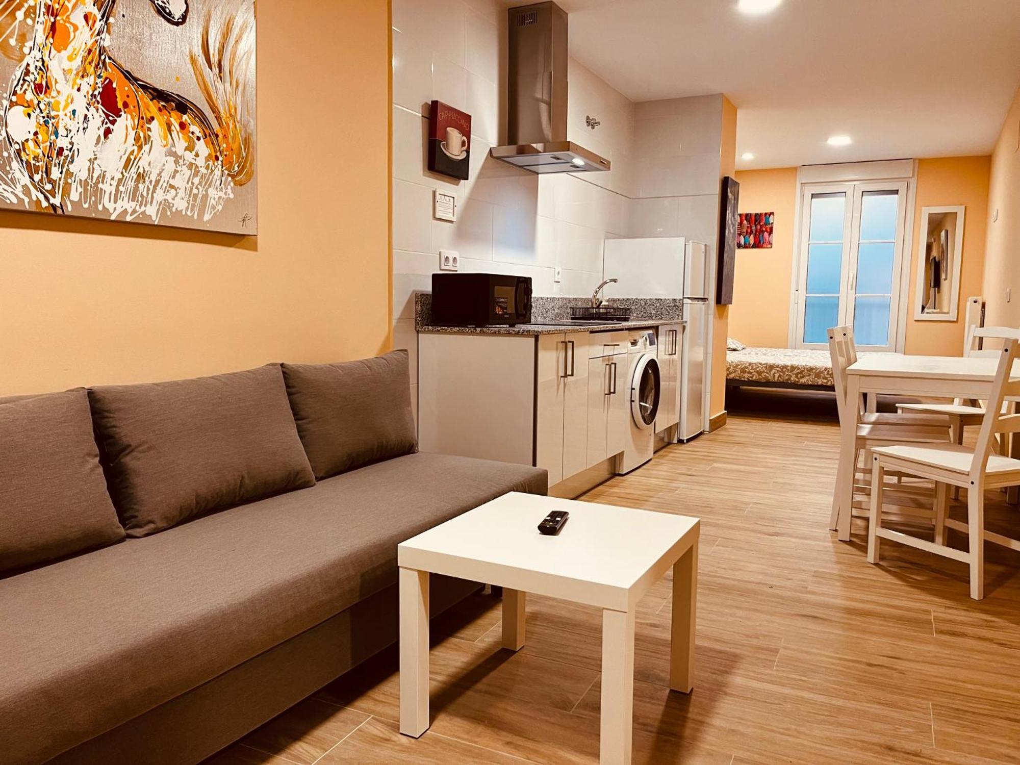 Apartamentos San Nicolas 로그로노 외부 사진