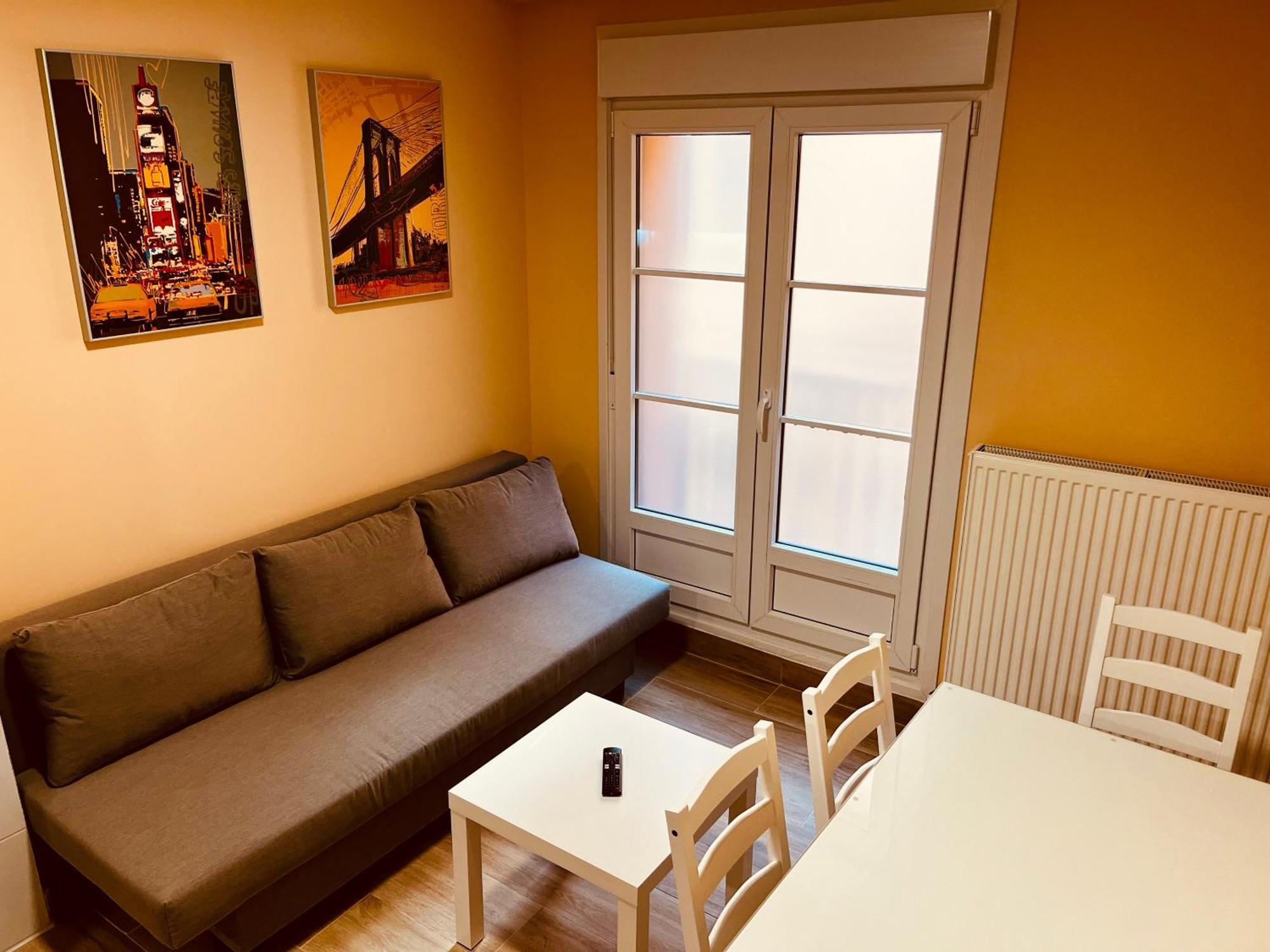 Apartamentos San Nicolas 로그로노 외부 사진